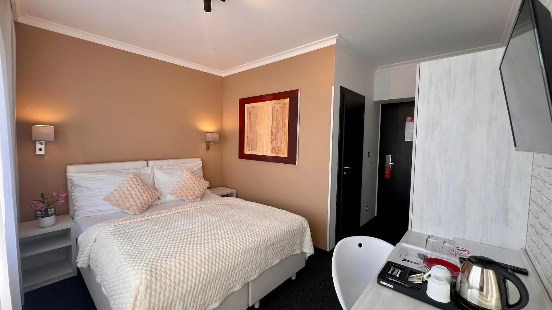 Grand Petit Hotel Praga Czechy